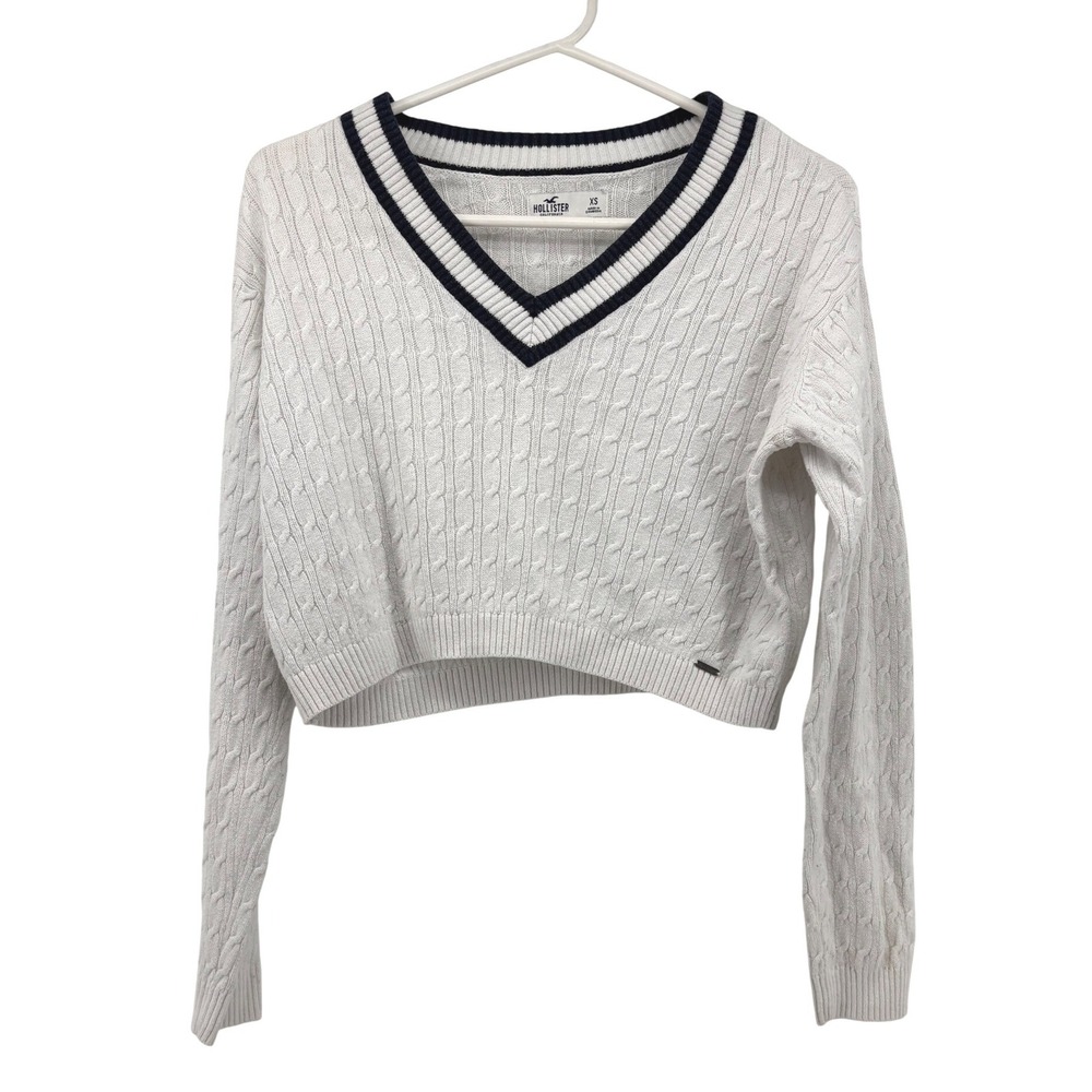 Hollister Sweater Womens XS White V-Neck Cable Knit Cropped Varsity Preppy‎